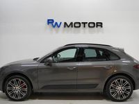 Begagnad Porsche Macan Turbo Sport 400 HK (294 kW) 2015 Mörkgrå SUV