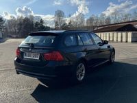 begagnad BMW 320 d xDrive Touring Euro 5