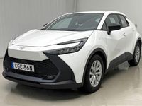 Begagnad Toyota C-HR Active 140 HK (102 kW) 2024 Vit SUV