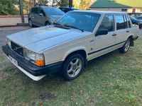 Begagnad Volvo 740 116 HK (85 kW) 1988 Vit Sedan