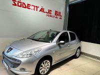 Begagnad Peugeot 206+ 75 HK (55 kW) 2010 Ljusgrå (grå) Halvkombi