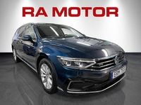Begagnad VW Passat GTE 218 HK (160 kW) 2019 Blå Kombi