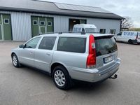 begagnad Volvo V70 2.4 Business ( Levereras med NyKamrem )