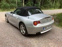 Begagnad BMW Z4 170 HK (125 kW) 2005 Silver Cab