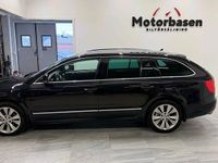 Begagnad Skoda Superb Elegance 170 HK (125 kW) 2013 Svart Kombi