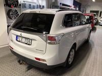 Begagnad Mitsubishi Outlander 150 HK (110 kW) 2014 Vit SUV