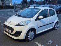 Begagnad Peugeot 107 68 HK (50 kW) 2013 Vit Halvkombi