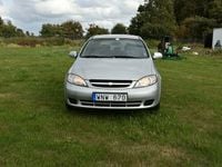 Begagnad Chevrolet Lacetti SE 96 HK (70 kW) 2005 Silver Halvkombi