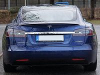 Begagnad Tesla Model S 567 kW (772 HK) 2017 Deep blue metallic | kräm premium läder Halvkombi