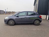 begagnad Toyota Auris 5-dörrar 124HK 1.6 Dual VVT-i Euro 4