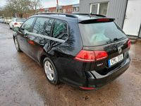 begagnad VW Golf VII Sportscombi 2.0 TDI R-Line BlueMot Premium