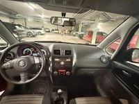 Begagnad Suzuki SX4 120 HK (88 kW) 2011 Röd Halvkombi