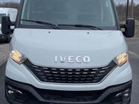 begagnad Iveco Daily 35S12A8 Van 7m3 Hi-Matic Euro 6