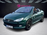 Begagnad Peugeot 206 CC Roland Garros 109 HK (80 kW) 2003 Grön Cab