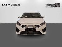 Begagnad Kia Ceed Sportswagon Advance 141 HK (103 kW) 2023 Vit Kombi
