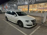 begagnad VW Passat Variant 2.0 TDI R-Line 1-Ägare Euro 5