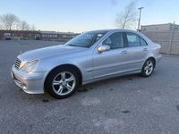 Begagnad Mercedes C180 Avantgarde 143 HK (105 kW) 2006 Silver Sedan