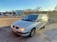Begagnad Renault Mégane II 107 HK (78 kW) 2003