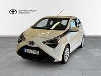 Begagnad Toyota Aygo X-play 72 HK (52 kW) 2018 Vit Halvkombi