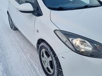 Begagnad Mazda 2 86 HK (63 kW) 2008 Vit Halvkombi