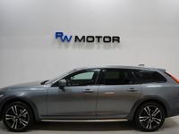 Begagnad Volvo V90 CC Momentum 190 HK (139 kW) 2019 Grå Kombi