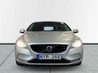 Begagnad Volvo V40 Kinetic 120 HK (88 kW) 2013 Silver Kombi