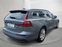 Begagnad Volvo V60 Core 197 HK (144 kW) 2023 Grå Kombi