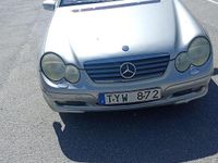 Begagnad Mercedes 180 143 HK (105 kW) 2003 Sedan
