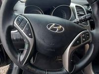 begagnad Hyundai i30 Kombi 1.6 CRDi Euro 5