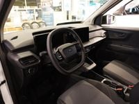 Ny Ford E-Transit 2026 Vit Van