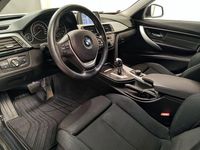 Begagnad BMW 320 Sport Line 184 HK (135 kW) 2013 Vit Sedan