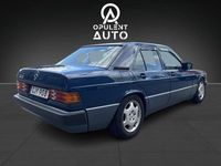 Begagnad Mercedes 190 109 HK (80 kW) 1991 Mörkblå Sedan