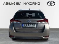 begagnad Toyota Auris Touring Sports Hybrid ActivePlus 2016, Halvkombi