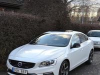 Begagnad Volvo S60 R-Design 150 HK (110 kW) 2014 Vit Sedan