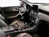 Begagnad Mercedes A180 122 HK (89 kW) 2018 Grå Halvkombi