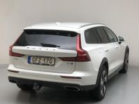 begagnad Volvo V60 CC V60 B4 Cross Country AWD Mildhybrid, Diesel