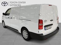 Begagnad Toyota Proace Comfort 100 kW (137 HK) 2024 Vit Minibuss