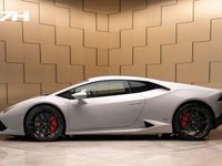 Begagnad Lamborghini Huracán 611 HK (449 kW) 2015 Vit Sportkupé