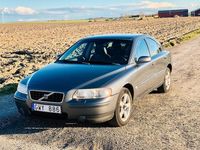 Begagnad Volvo S60 140 HK (102 kW) 2006 Grå Sedan