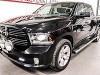 begagnad Dodge Ram Crew Cab SPORT 5.7 V8 1-ÄGARE HEMI DRAG NAVI KAMERA 4x4