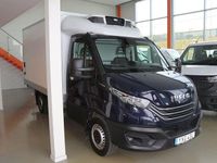 Begagnad Iveco Daily 136 HK (100 kW) 2023 Mörkblå Van
