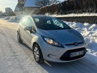 Begagnad Ford Fiesta 75 HK (55 kW) 2010 Halvkombi
