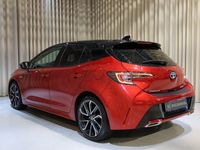 begagnad Toyota Corolla Hybrid e-CVT 184HK Executive Bi-Tone HuD Kame