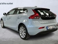 Begagnad Volvo V40 Summum 116 HK (85 kW) 2012 Blå Halvkombi