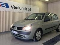 Begagnad Renault Clio II Expression 98 HK (72 kW) 2002 Grön Halvkombi