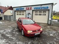 Begagnad VW Golf IV Basis 105 HK (77 kW) 2000 Röd Halvkombi
