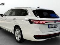 Begagnad VW Passat R-line 177 HK (130 kW) 2025 Pure white Kombi