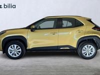 Begagnad Toyota Yaris Hybrid Active 117 HK (86 kW) 2023 Gul