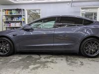 Begagnad Tesla Model 3 Long Range AWD 323 kW (440 HK) 2021 Midnight silver Sedan