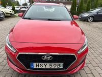 Begagnad Hyundai i30 Trend 120 HK (88 kW) 2019 Röd Kombi